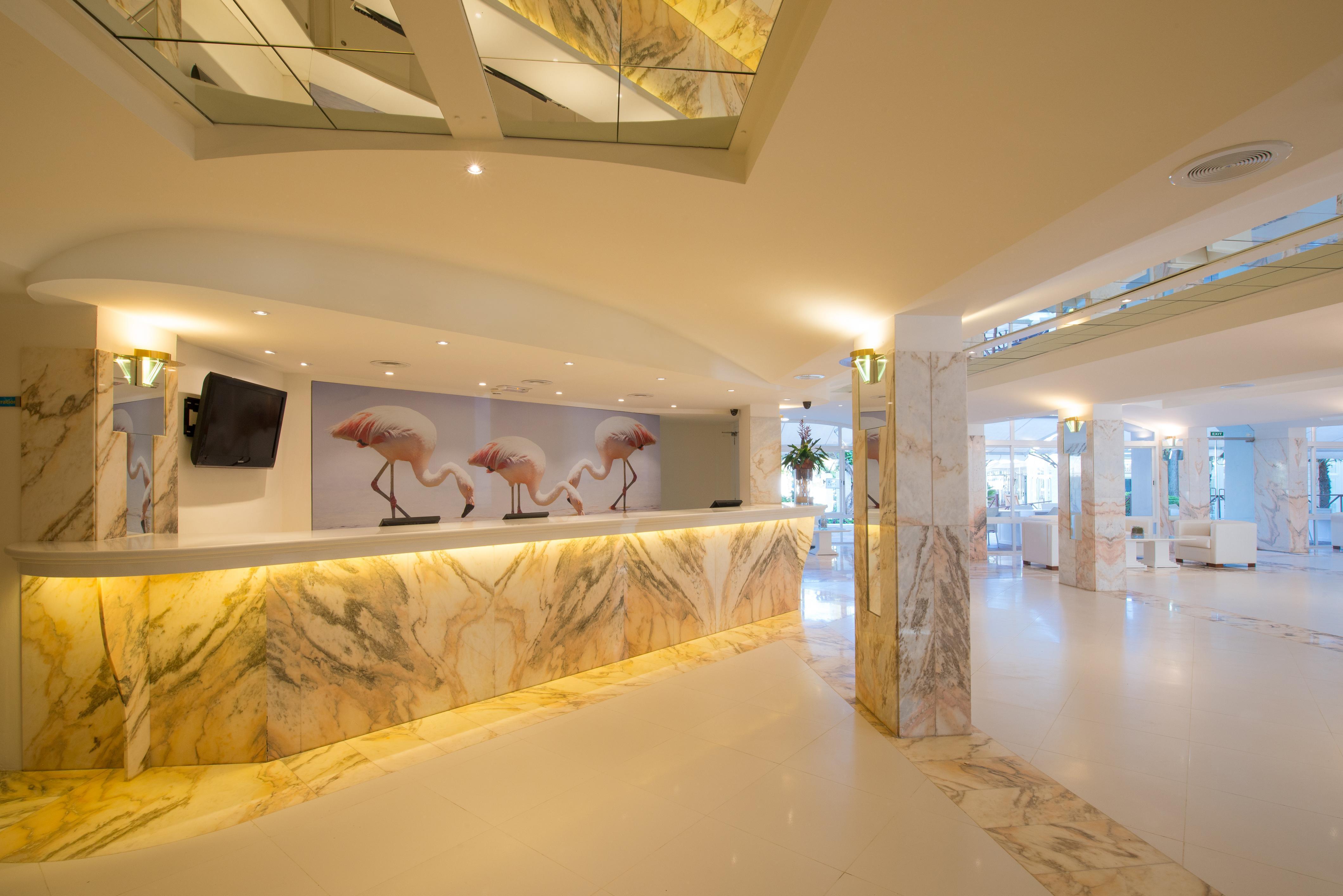 Iberostar Waves Ciudad Blanca Hotel Alcudia  Bagian luar foto